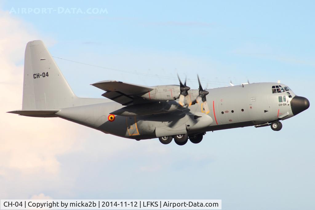 CH-04, 1972 Lockheed C-130H Hercules C/N 382-4467, Take off after refuelling