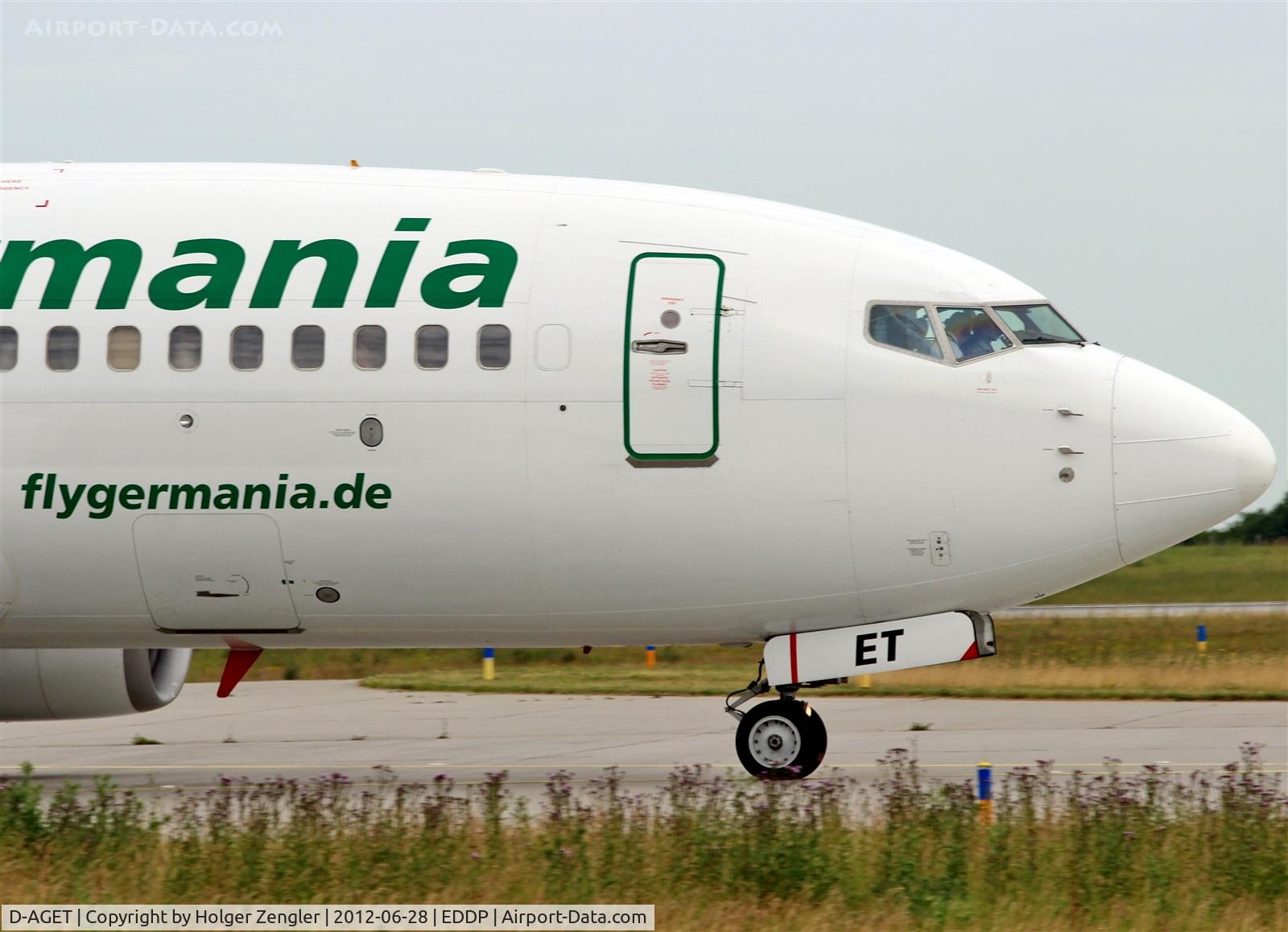 D-AGET, 1998 Boeing 737-75B C/N 28109, Close shot on twy E......