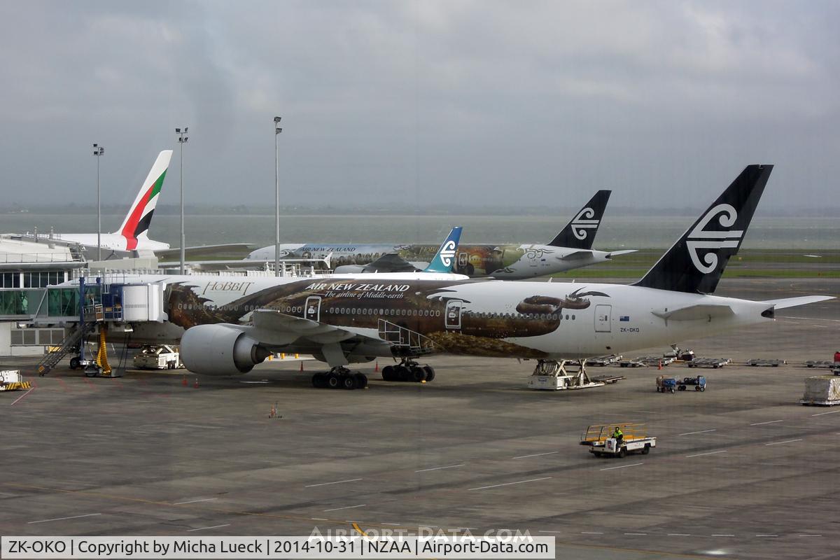 ZK-OKO, 2011 Boeing 777-306/ER C/N 38407, Both Hobbit jets (ZK-OKO and ZK-OKP) in one picture