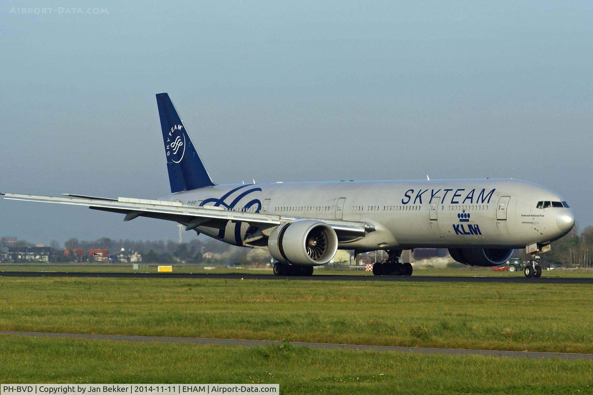 PH-BVD, 2009 Boeing 777-306/ER C/N 35979, Schiphol, Polderbaan