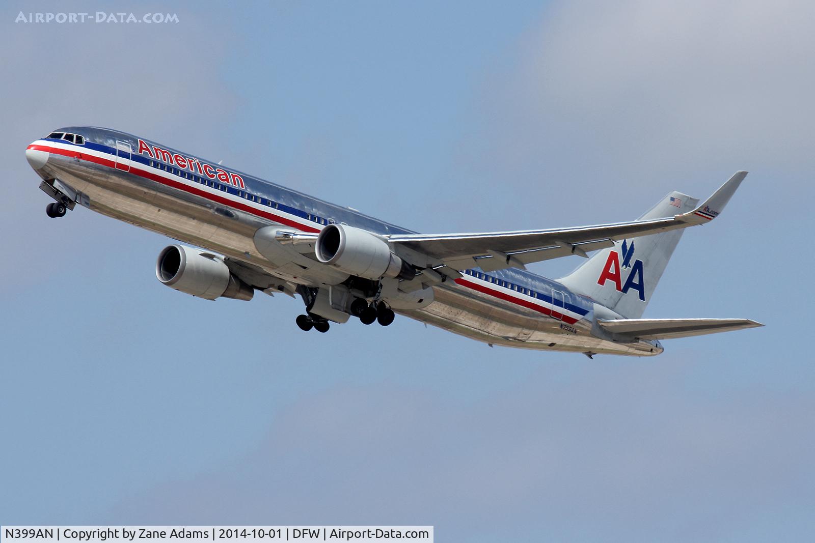 N399AN, 1999 Boeing 767-323/ER(BDSF) C/N 29606, Departing DFW Airport