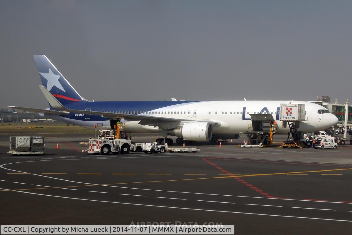 CC-CXL, 1995 Boeing 767-316/ER C/N 26265, At Mexico City