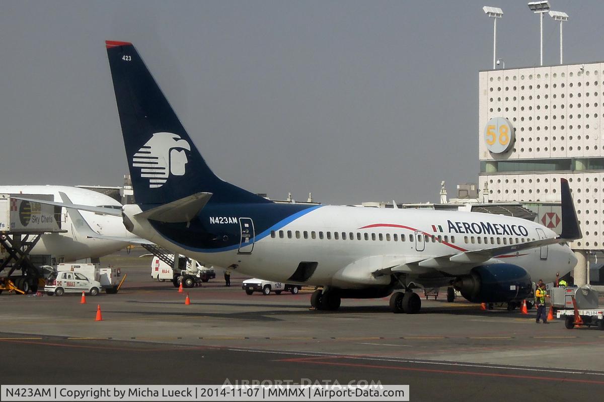 N423AM, 2003 Boeing 737-73V C/N 32423, At Mexico City