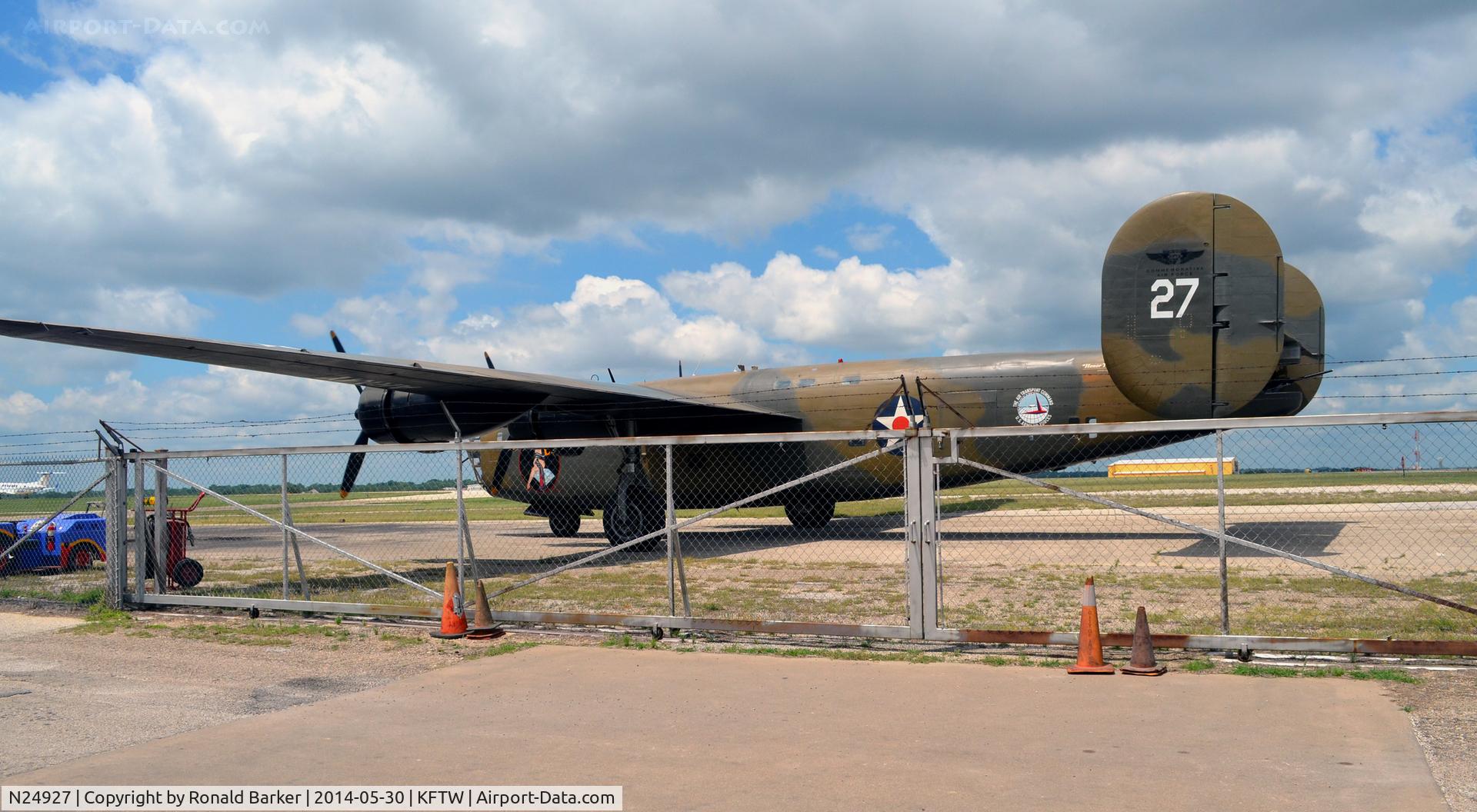 N24927, 1940 Consolidated Vultee RLB30 (B-24) C/N 18, Diamond Lil