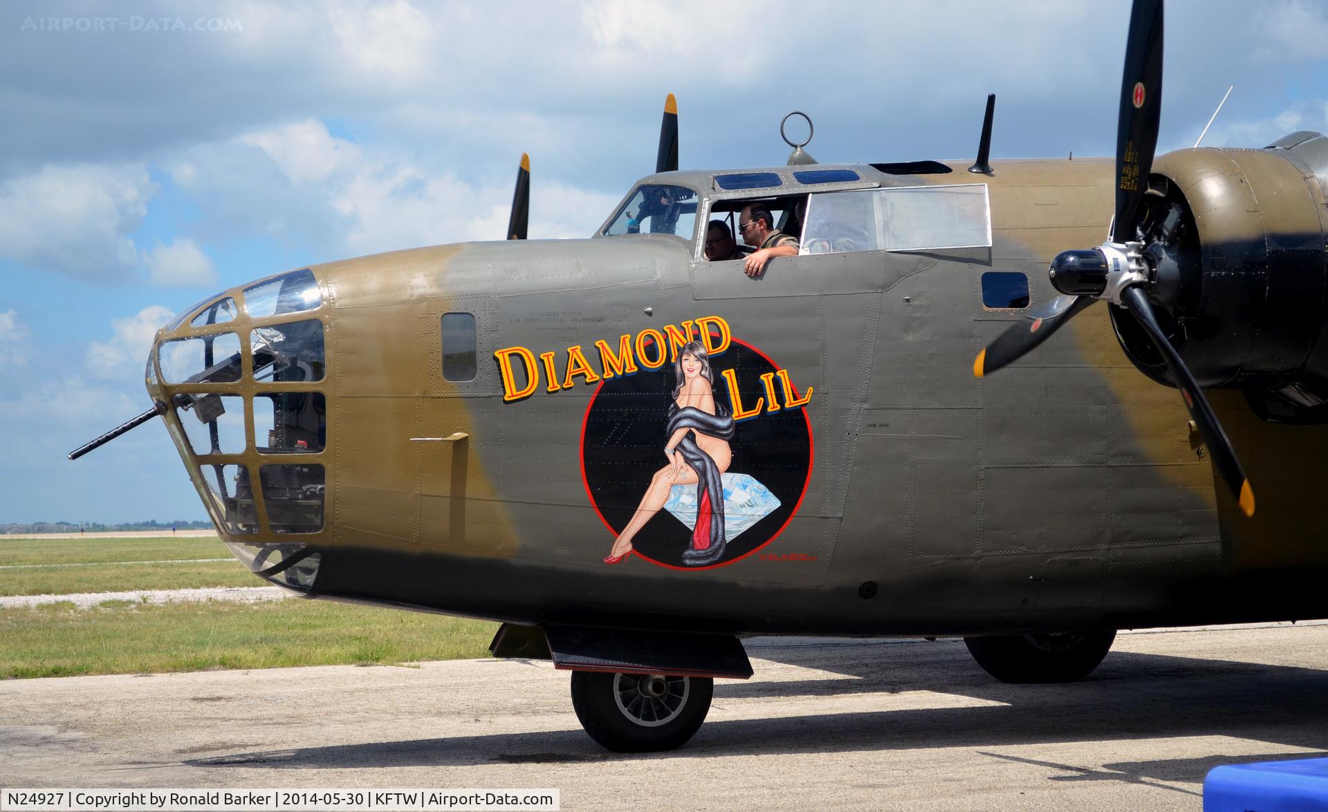N24927, 1940 Consolidated Vultee RLB30 (B-24) C/N 18, Diamond Lil
