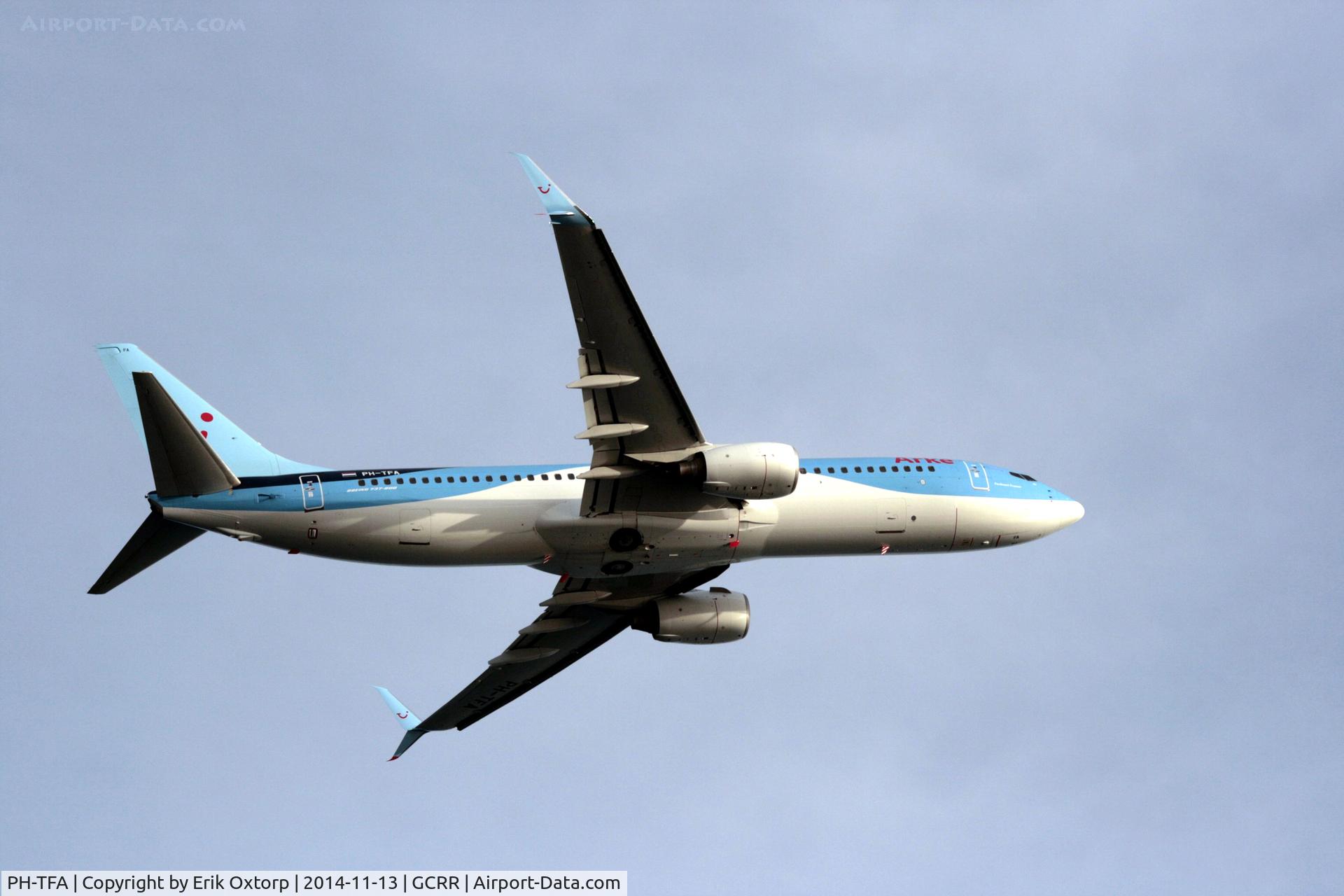 PH-TFA, 2007 Boeing 737-8K5 C/N 35100, PH-TFA taking off from ACE