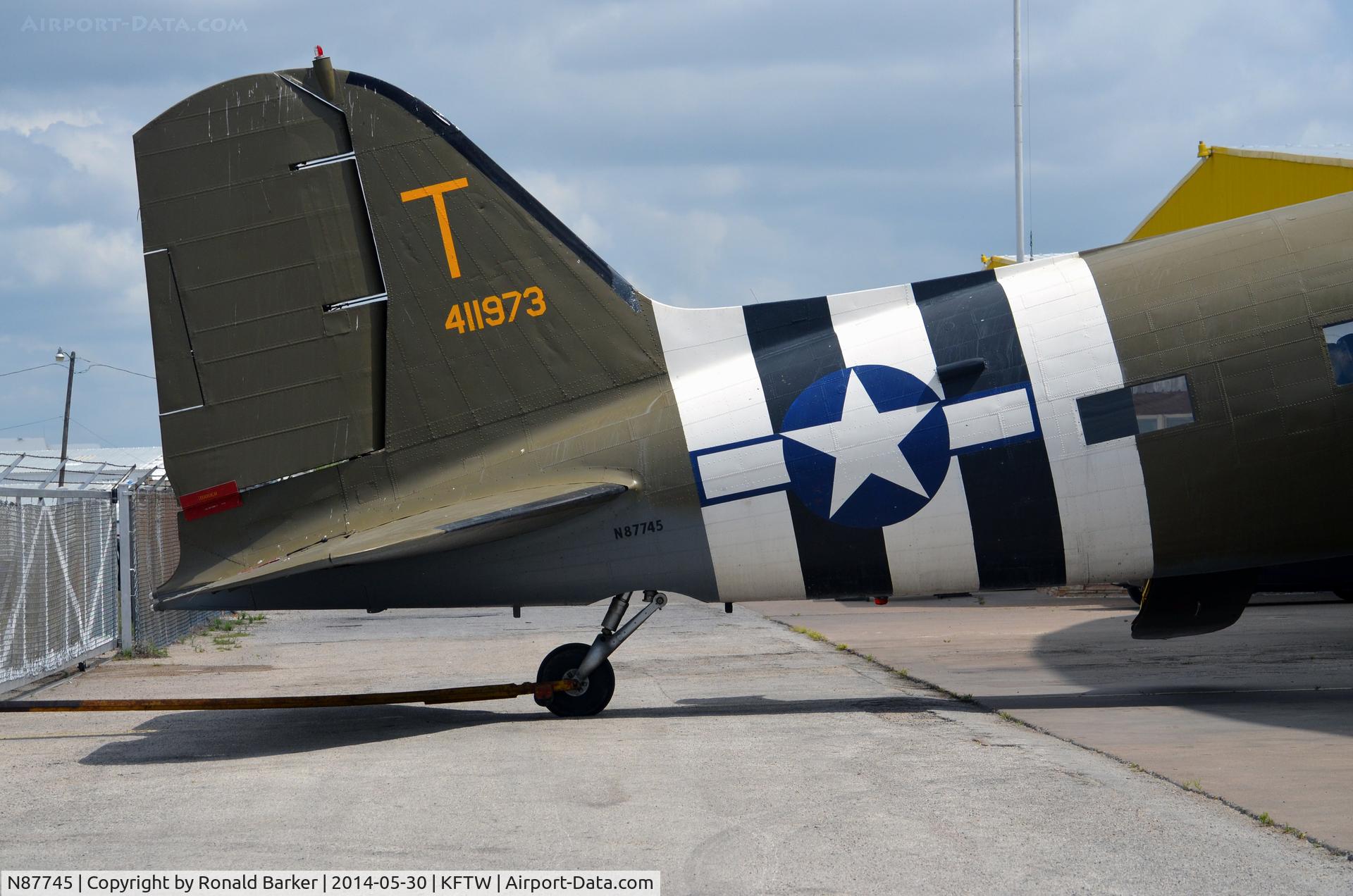 N87745, 1942 Douglas DC-3 C/N 6315, Vintage Flying Museum