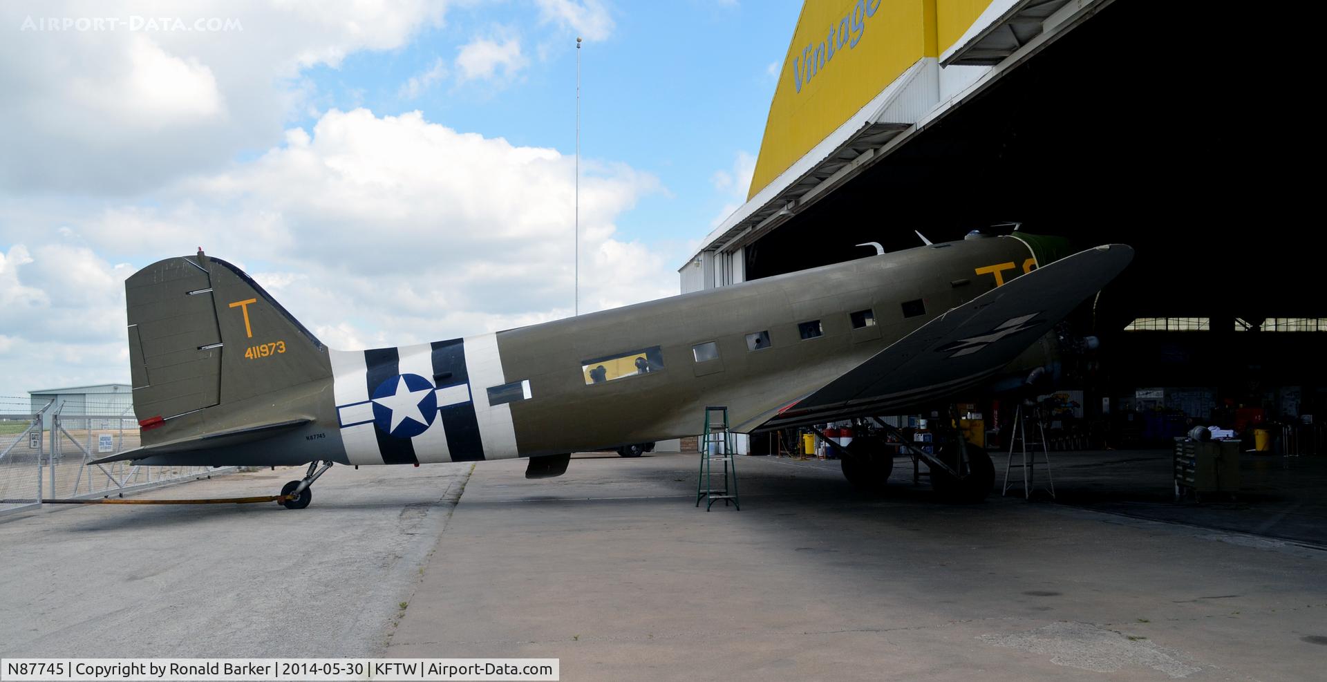 N87745, 1942 Douglas DC-3 C/N 6315, Vintage Flying Museum