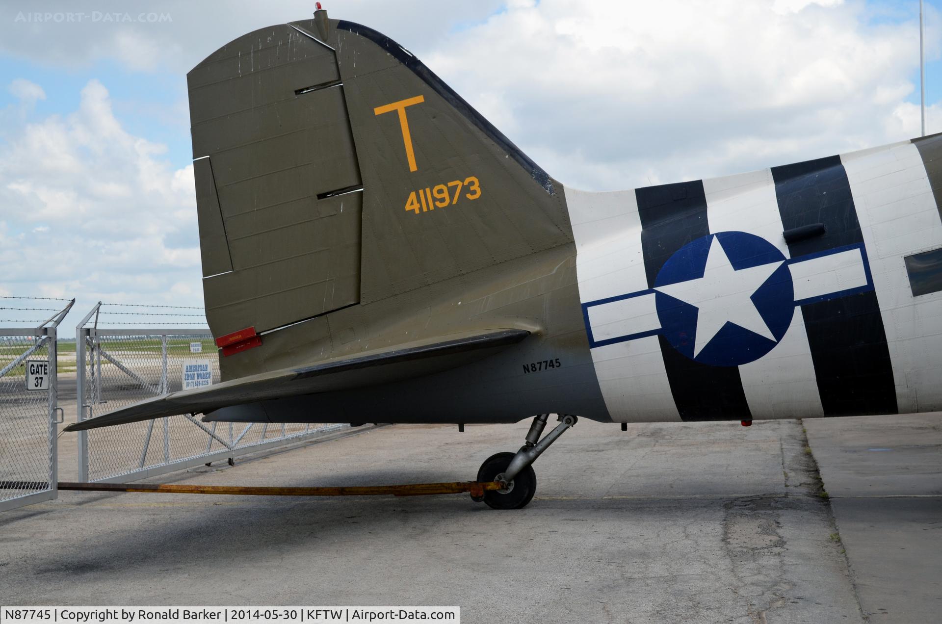 N87745, 1942 Douglas DC-3 C/N 6315, Vintage Flying Museum