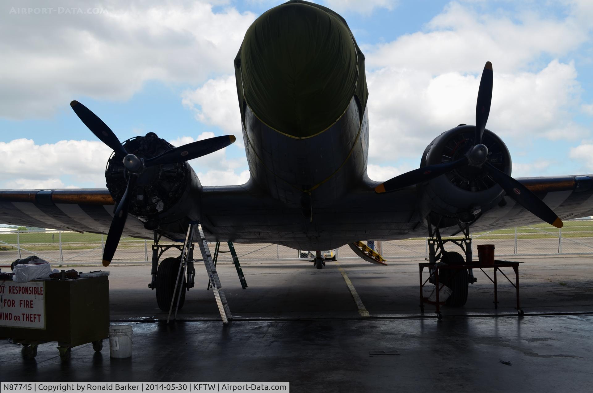 N87745, 1942 Douglas DC-3 C/N 6315, Vintage Flying Museum