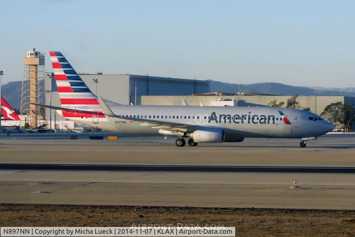 N897NN, 2012 Boeing 737-823 C/N 33318, At LAX