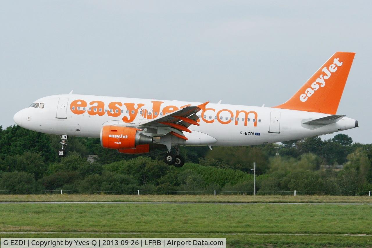 G-EZDI, 2008 Airbus A319-111 C/N 3537, Airbus A319-111, On final rwy 25L, Brest-Bretagne airport (LFRB-BES)