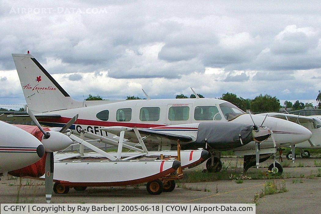 C-GFIY, 1973 Piper PA-31 Turbo Navajo B C/N 31-7300915, Piper PA-31-310 Turbo Navajo B [31-7300915] Ottawa-Macdonald Cartier International~C 18/06/2005