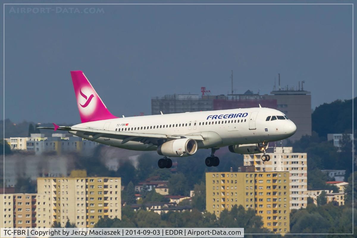 TC-FBR, 2005 Airbus A320-232 C/N 2524, Airbus A320-232