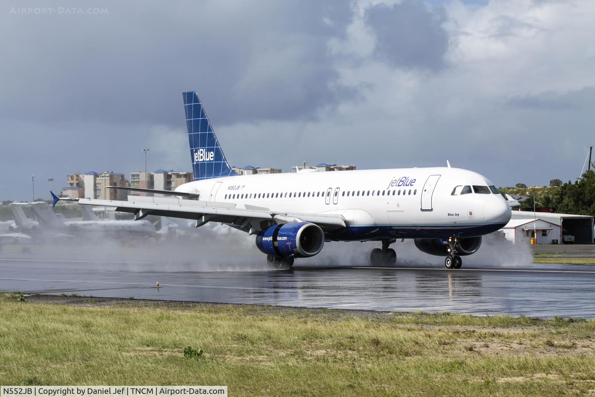 N552JB, 2002 Airbus A320-232 C/N 1861, N552JB