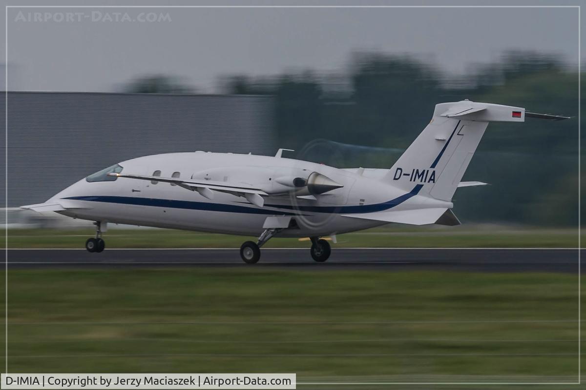 D-IMIA, 2011 Piaggio P-180 Avanti C/N 1211, Piaggio P-180 Avanti