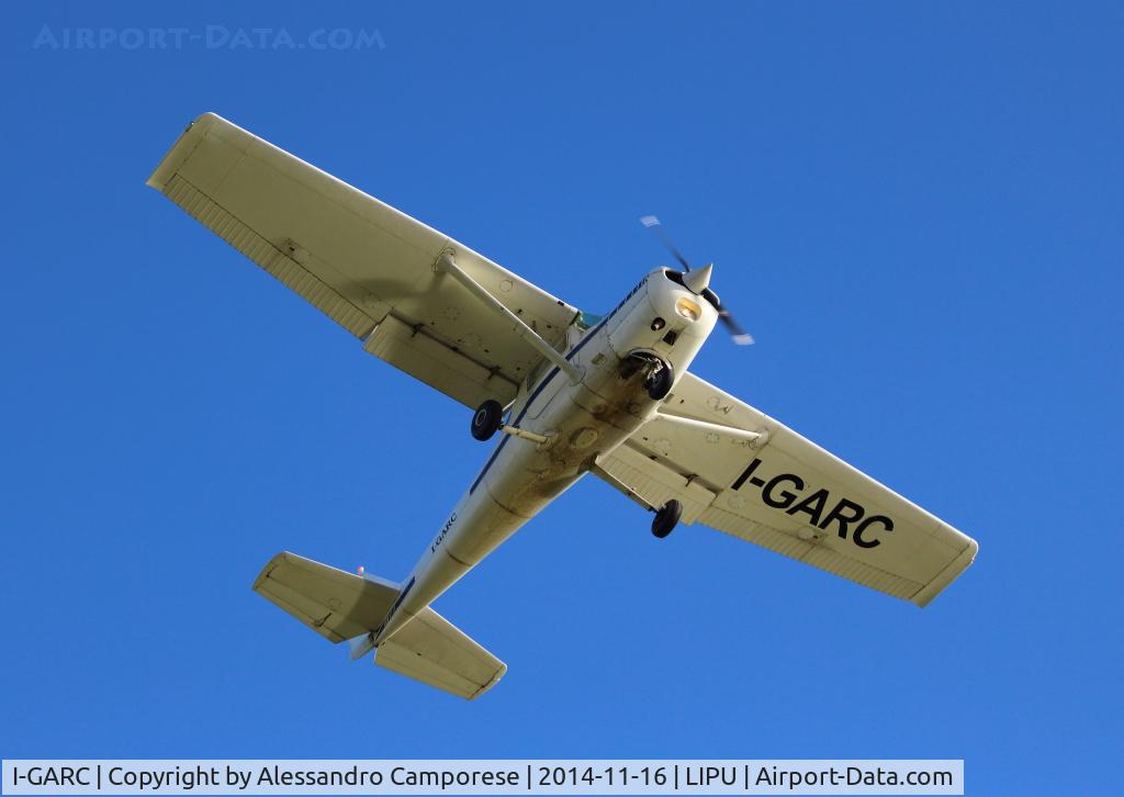 I-GARC, Cessna 152 C/N 15285775, Shot on takeoff at 