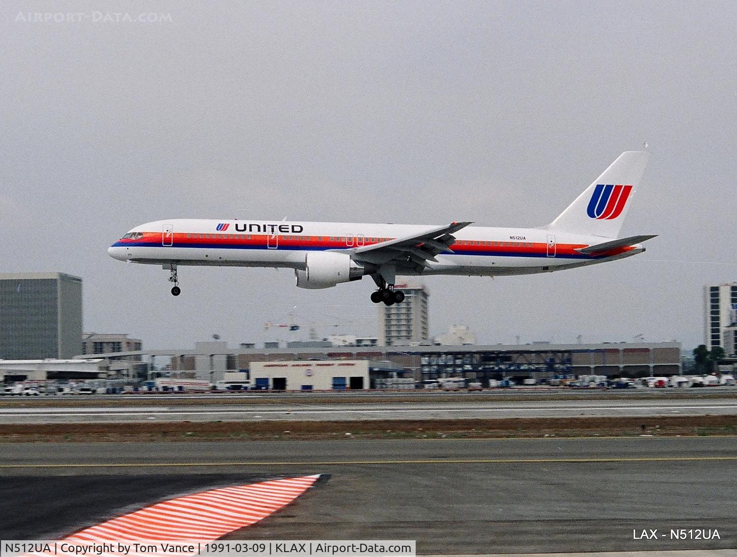N512UA, 1990 Boeing 757-222 C/N 24809, landing 25L at KLAX