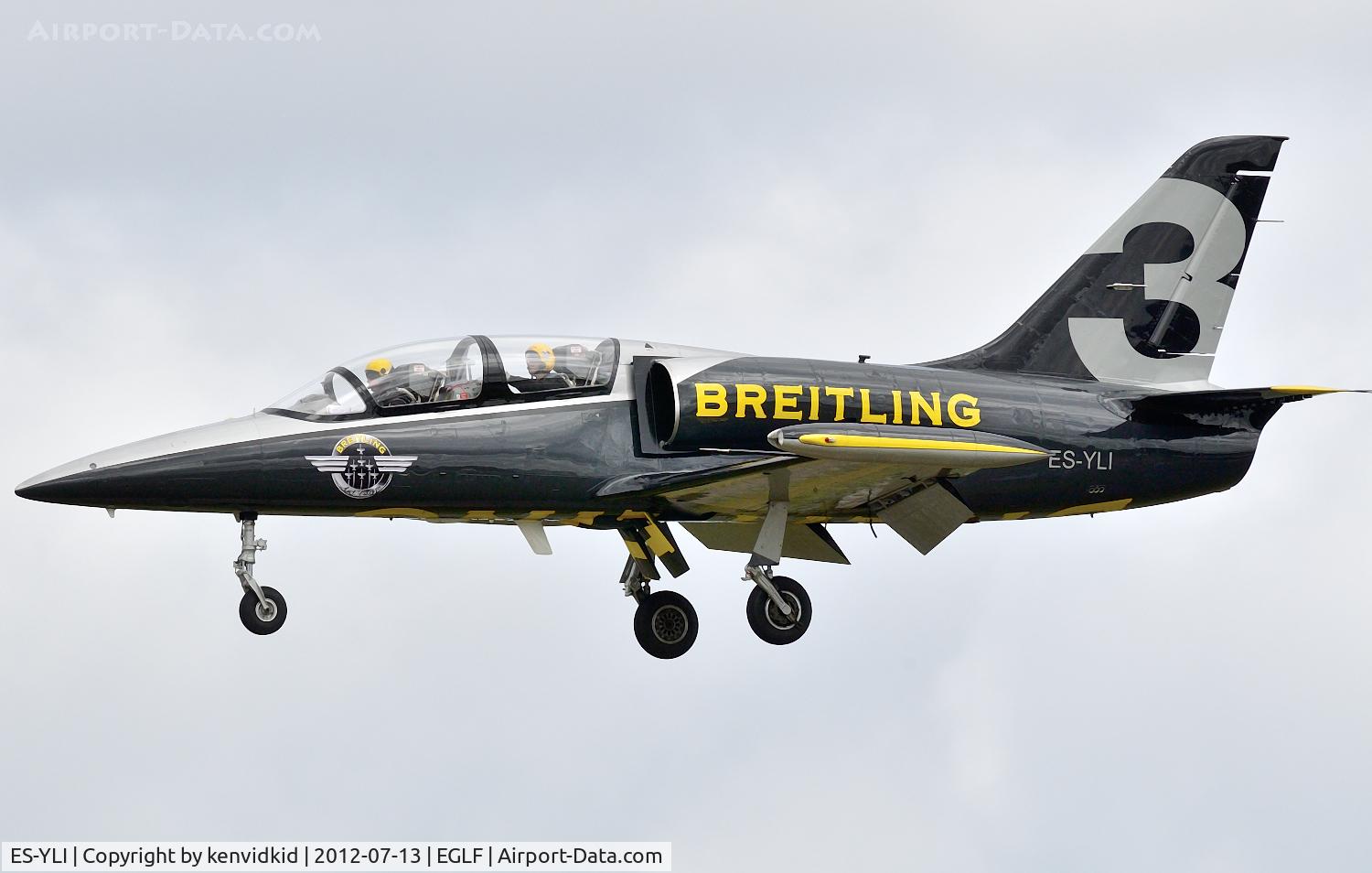 ES-YLI, Aero L-39 Albatros C/N 691876, Arriving back at FIA 2012 after a demo flight.