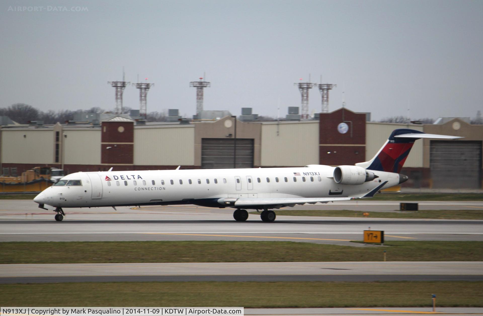 N913XJ, 2007 Bombardier CRJ-900ER (CL-600-2D24) C/N 15148, CL600-2D24