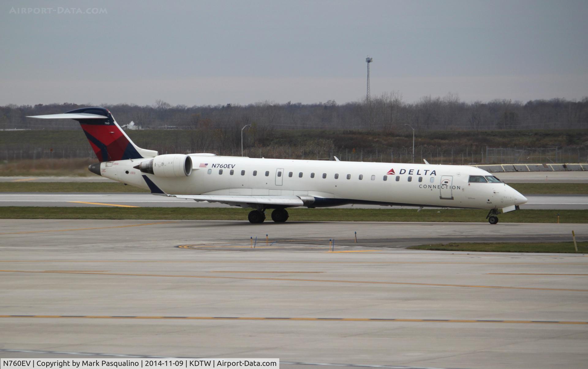 N760EV, 2005 Bombardier CRJ-701ER (CL-600-2C10) Regional Jet C/N 10212, CL-600-2C10