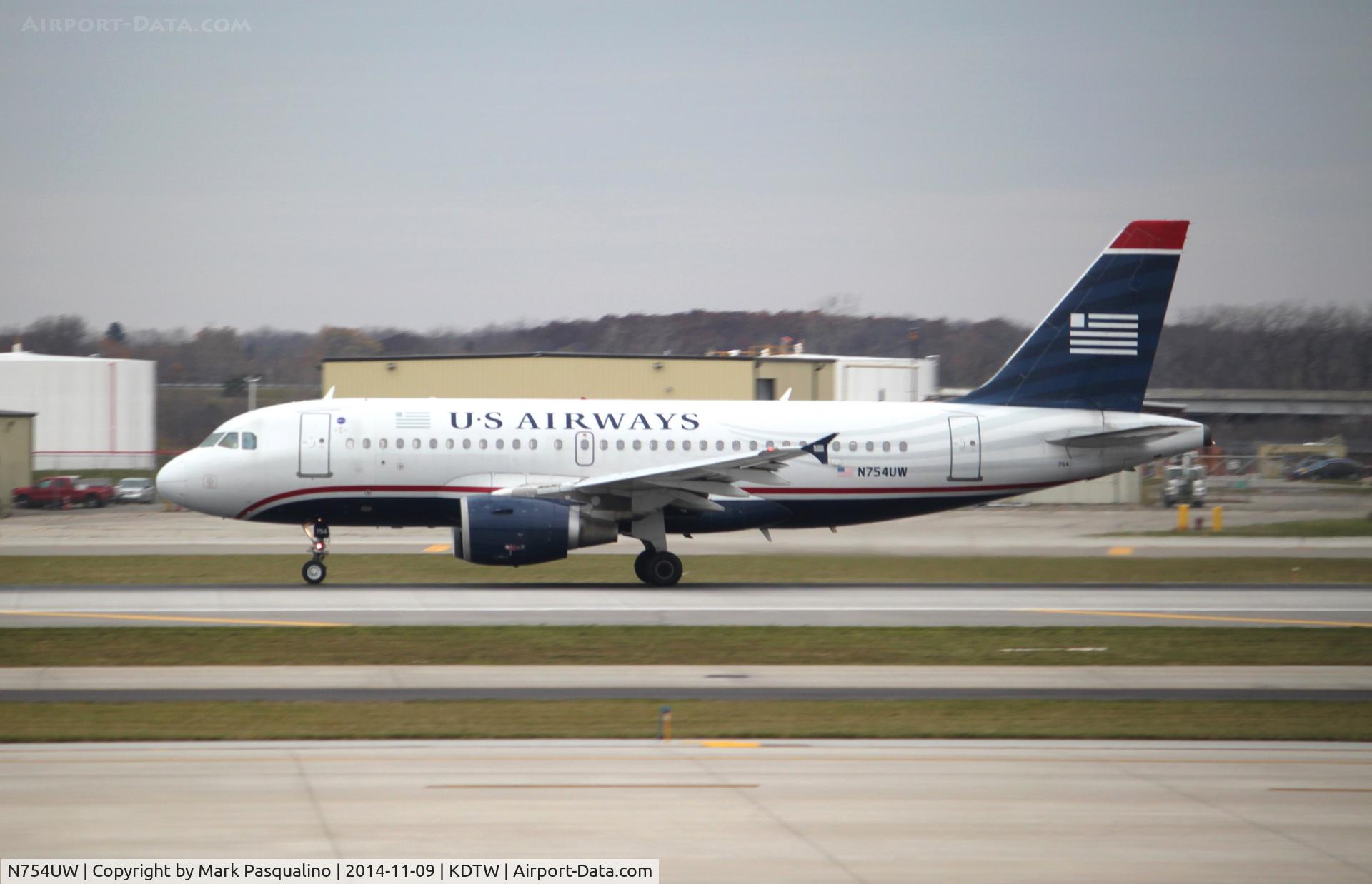 N754UW, 2000 Airbus A319-112 C/N 1328, Airbus A319