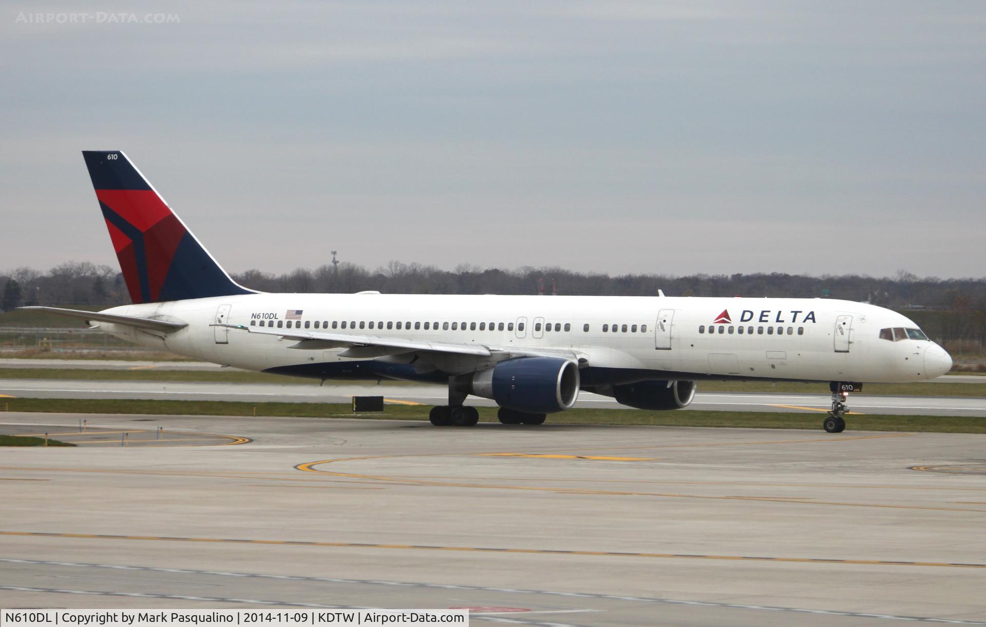 N610DL, 1985 Boeing 757-232 C/N 22817, Boeing 757-200