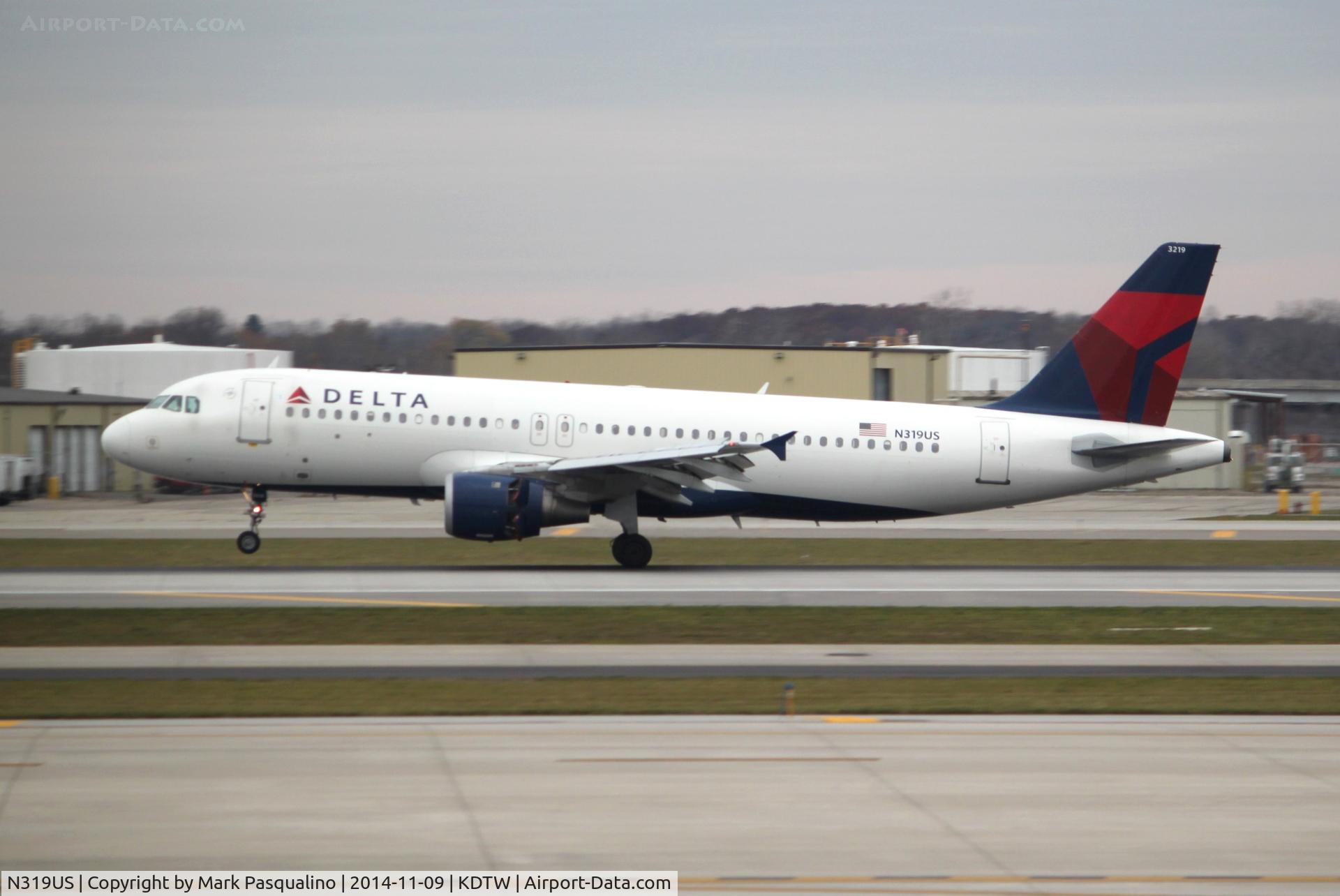 N319US, 1991 Airbus A320-211 C/N 208, Airbus A320