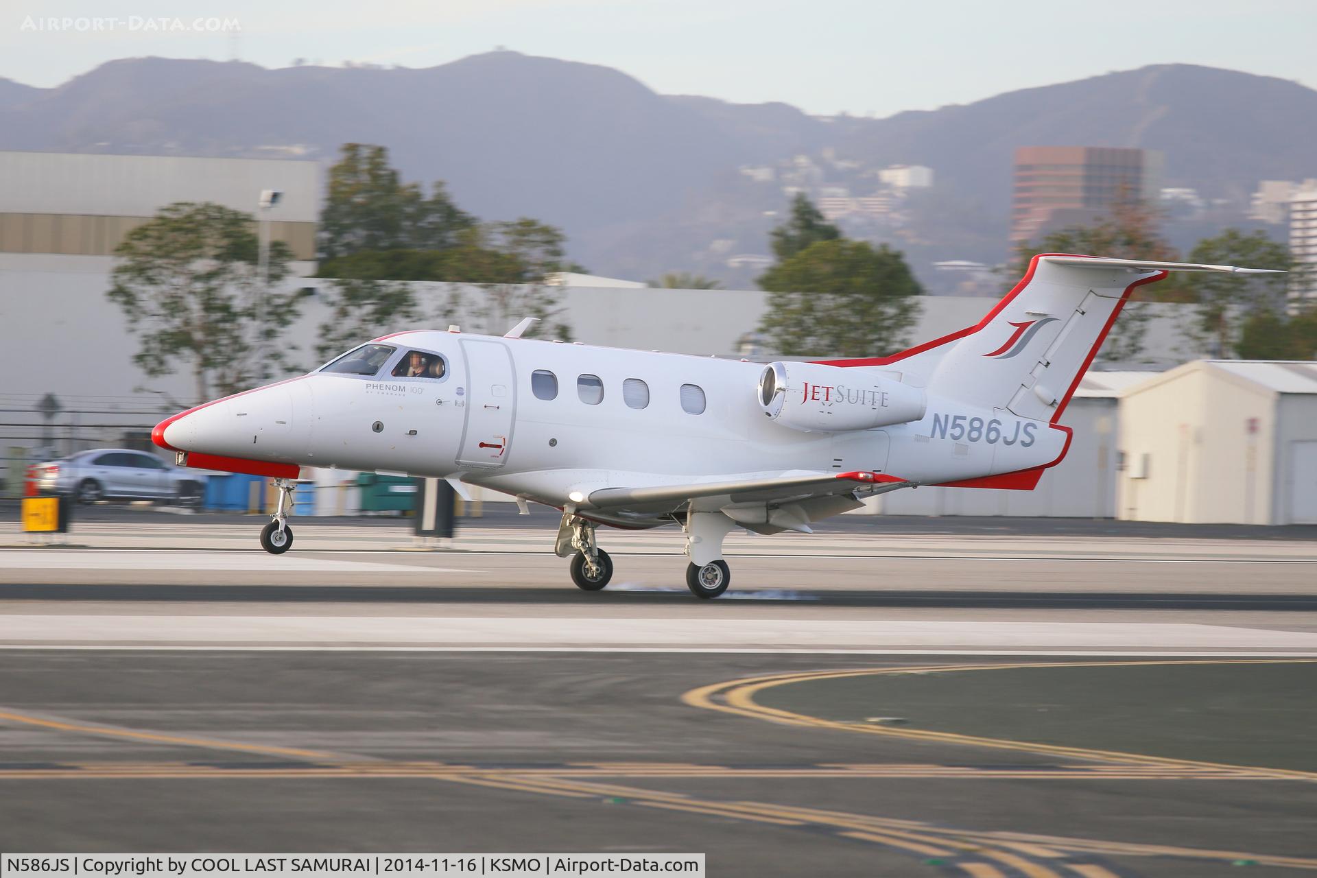 N586JS, 2010 Embraer EMB-500 Phenom 100 C/N 50000183, departing from Rwy21
