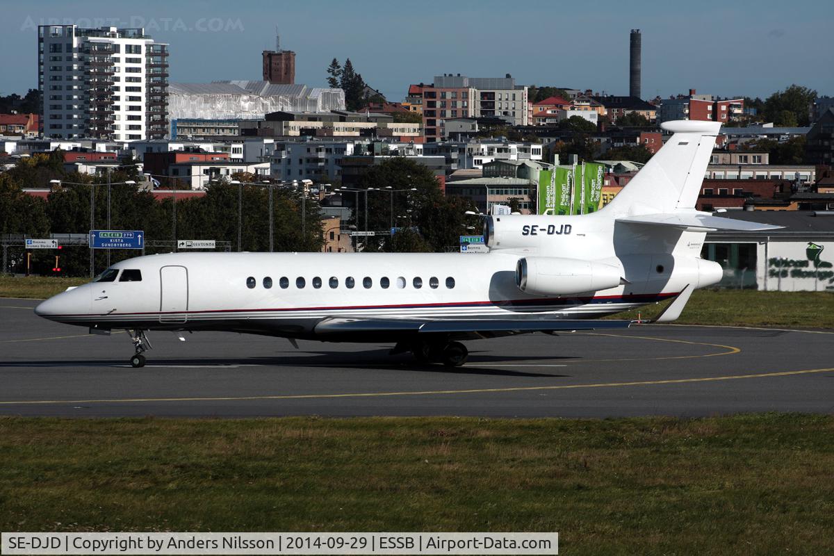 SE-DJD, 2011 Dassault Falcon 7X C/N 129, Lining up runway 30.