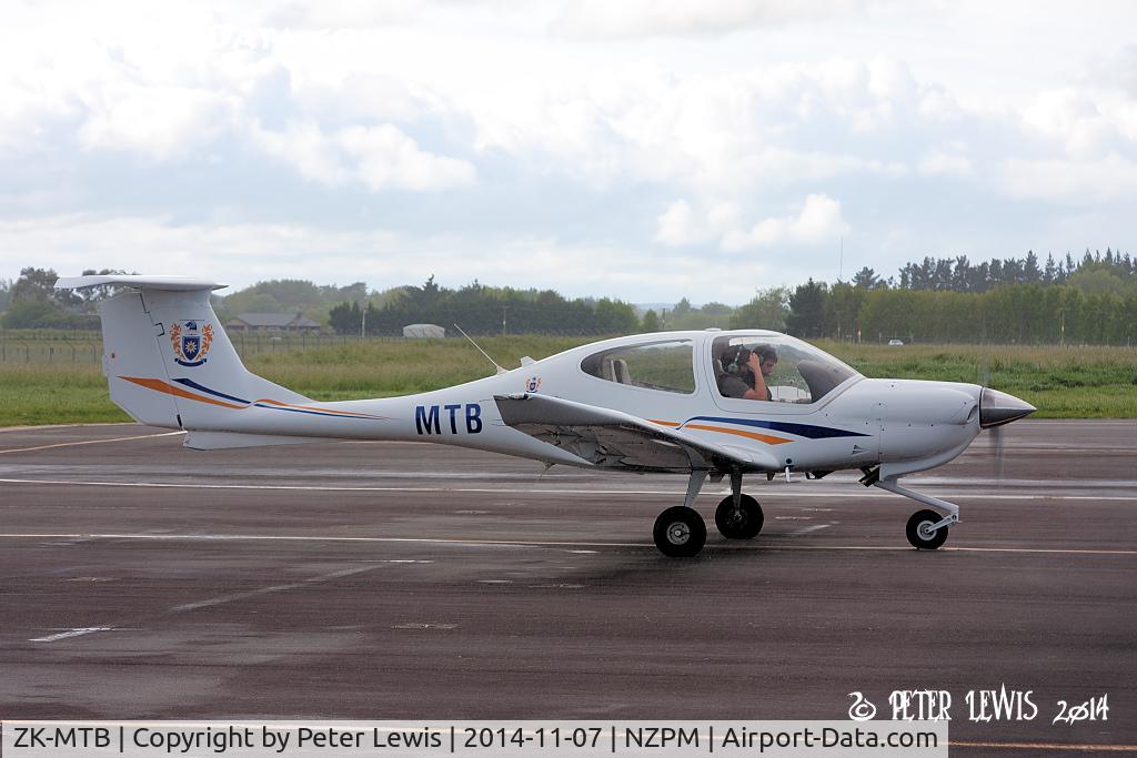 ZK-MTB, 2008 Diamond DA-40 Diamond Star C/N 40.941, Massey University School of Aviation, Palmerston North