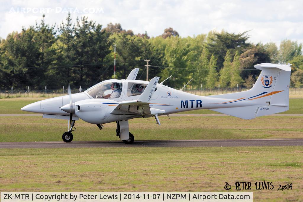ZK-MTR, Diamond DA-42 Twin Star Twin Star C/N 42.AC142, Massey University School of Aviation, Palmerston North