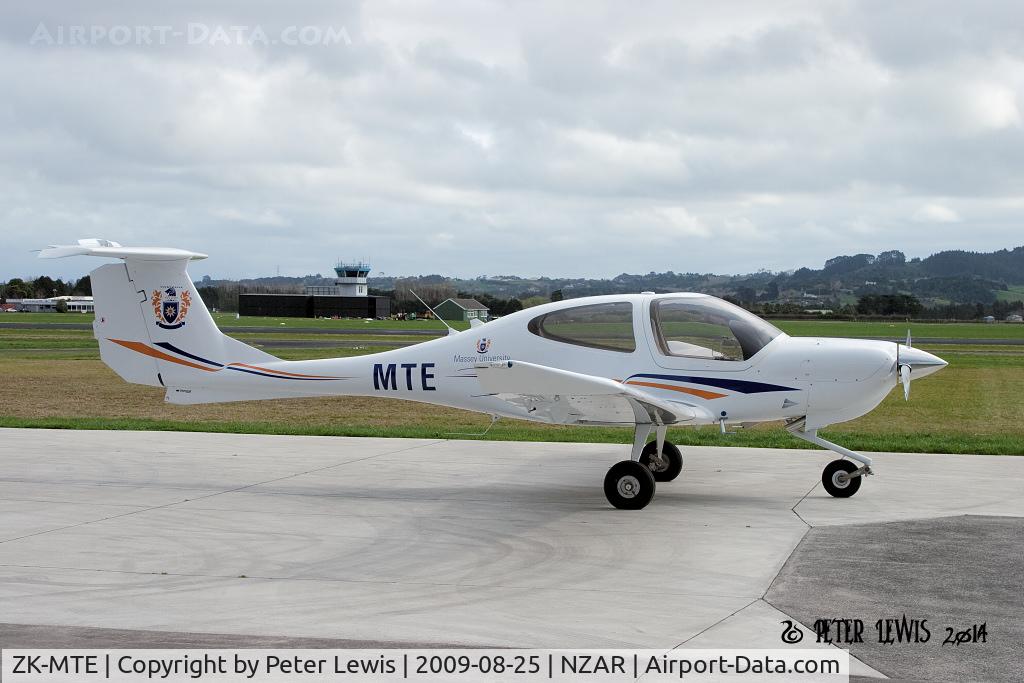 ZK-MTE, 2009 Diamond DA-40 Diamond Star C/N 40.977, Massey University School of Aviation, Palmerston North