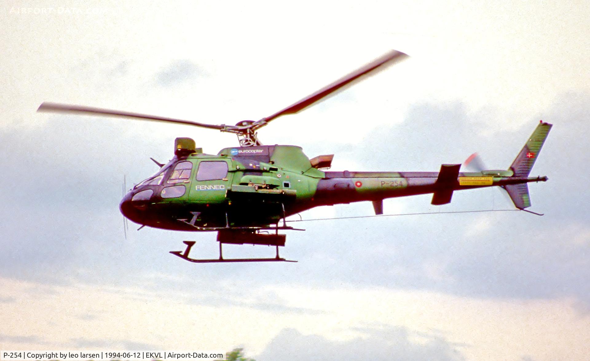 P-254, 1990 Aerospatiale AS-550C-2 Fennec C/N 2254, FSN Vaerloese 12.6.94