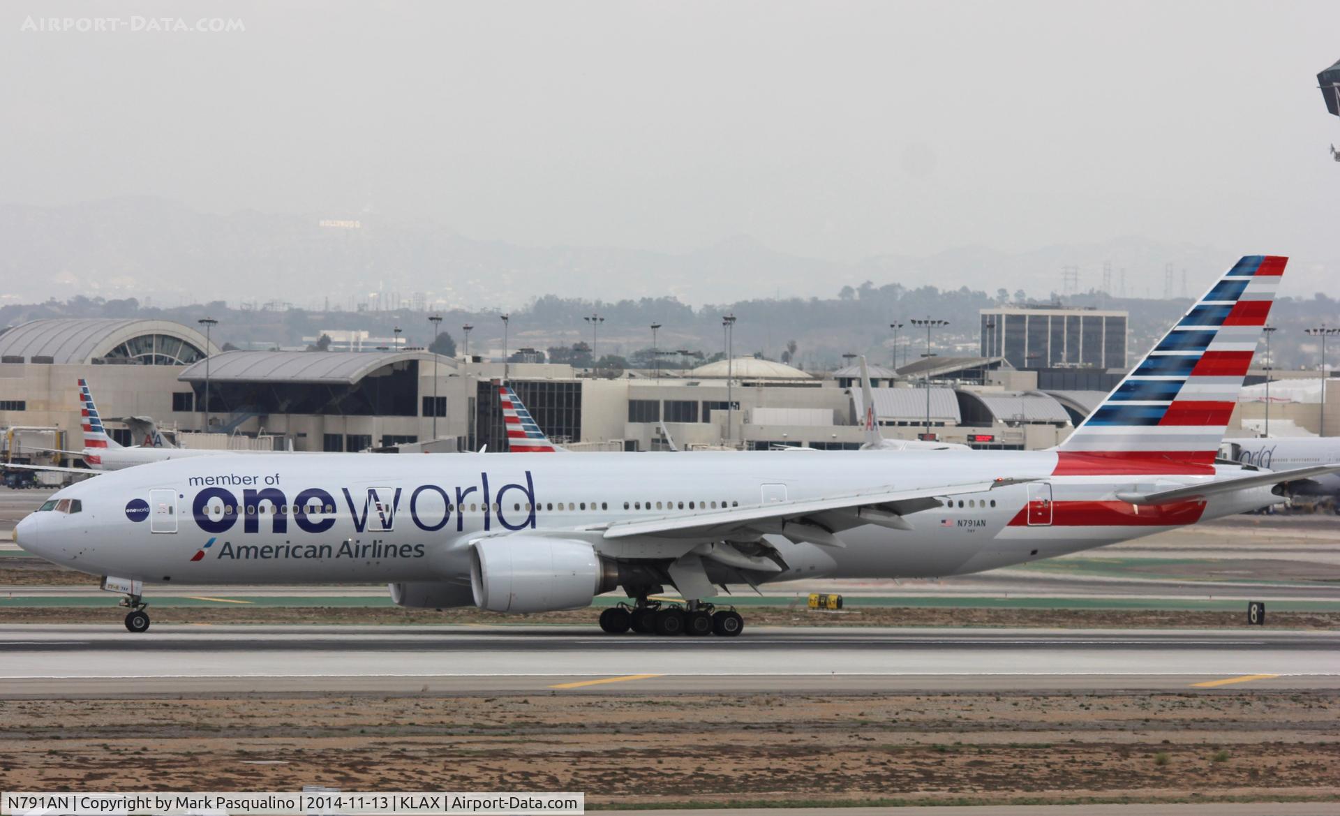 N791AN, 2000 Boeing 777-223/ER C/N 30254, Boeing 777-200
