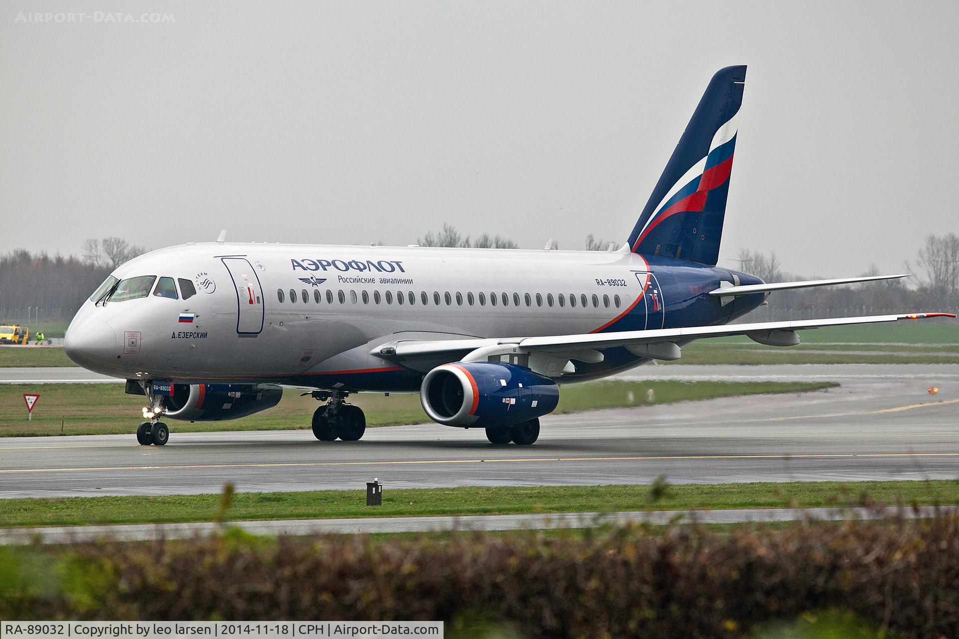 RA-89032, 2013 Sukhoi Superjet 100-95B C/N 95043, Copenhagen 18.11.14