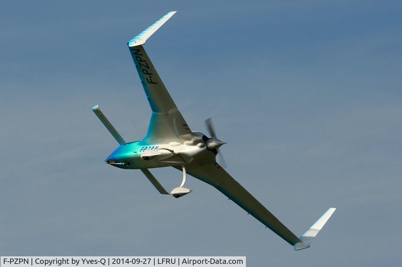F-PZPN, Rutan Long-EZ C/N 2115, Rutan Long-EZ, On display, Morlaix-Ploujean airport (LFRU-MXN) air show in september 2014