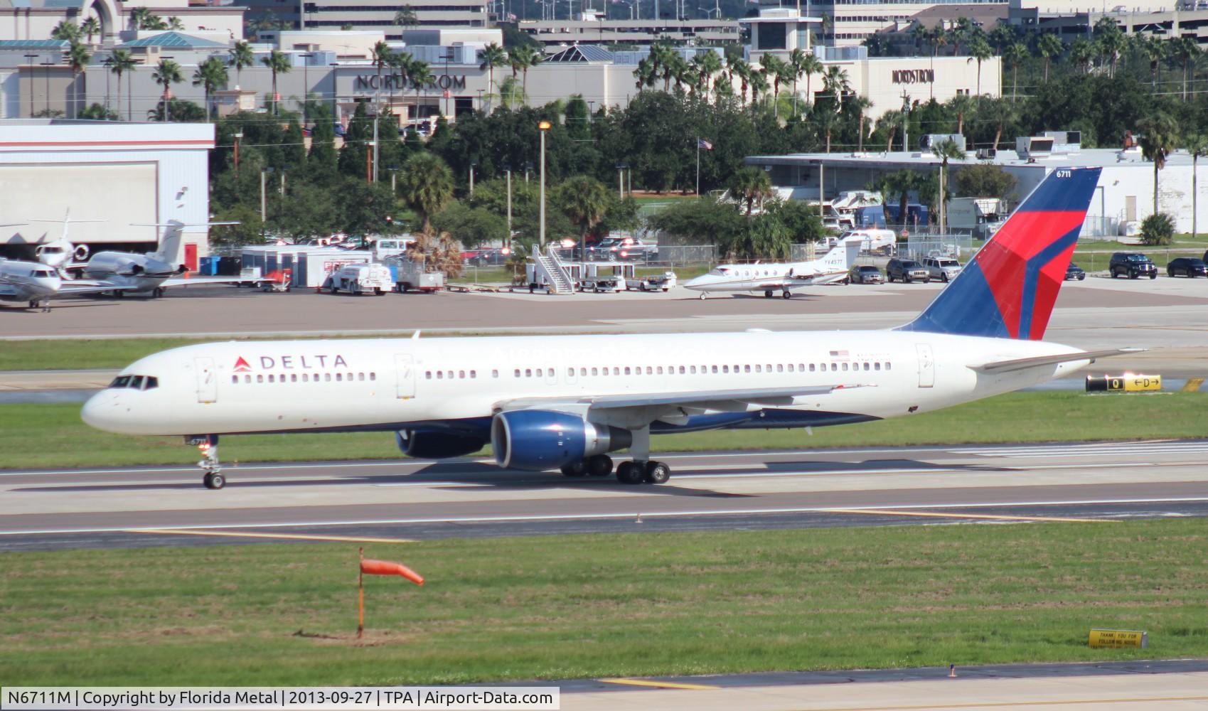 N6711M, 2000 Boeing 757-232 C/N 30483, Delta 757