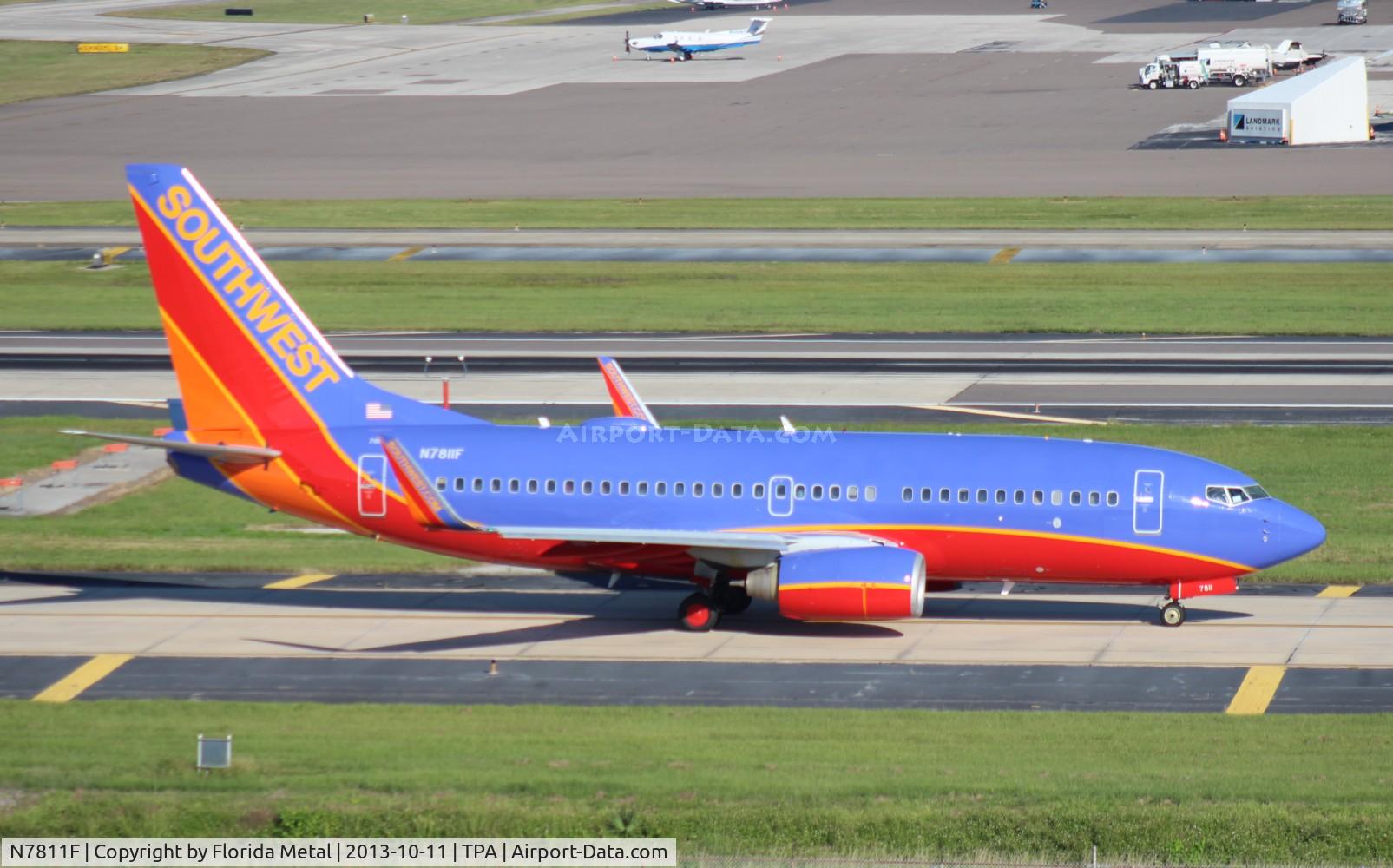 N7811F, 2001 Boeing 737-76N C/N 28654, Southwest 737-700