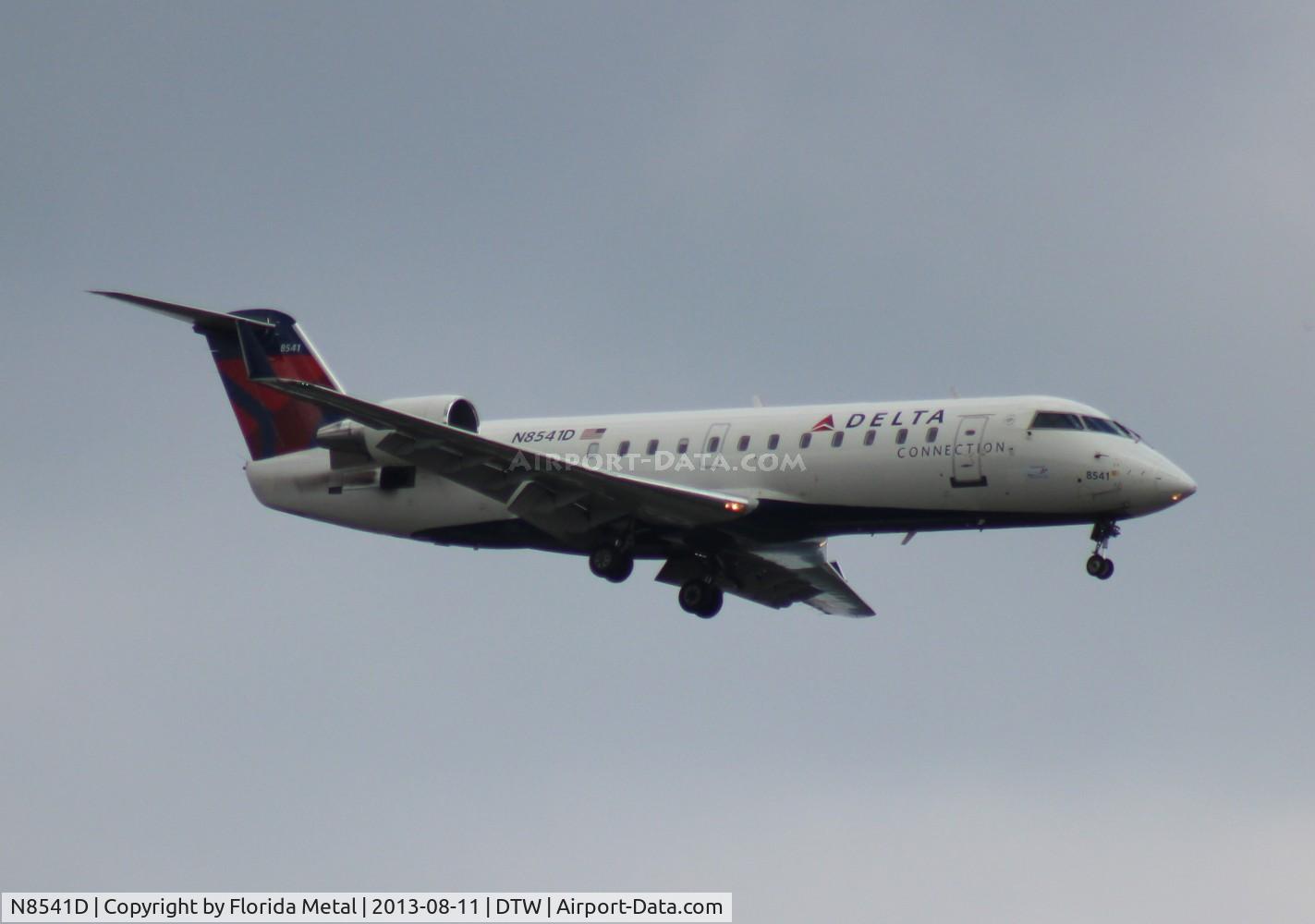 N8541D, 2001 Bombardier CRJ-200LR (CL-600-2B19) C/N 7541, Delta Connection CRJ-200
