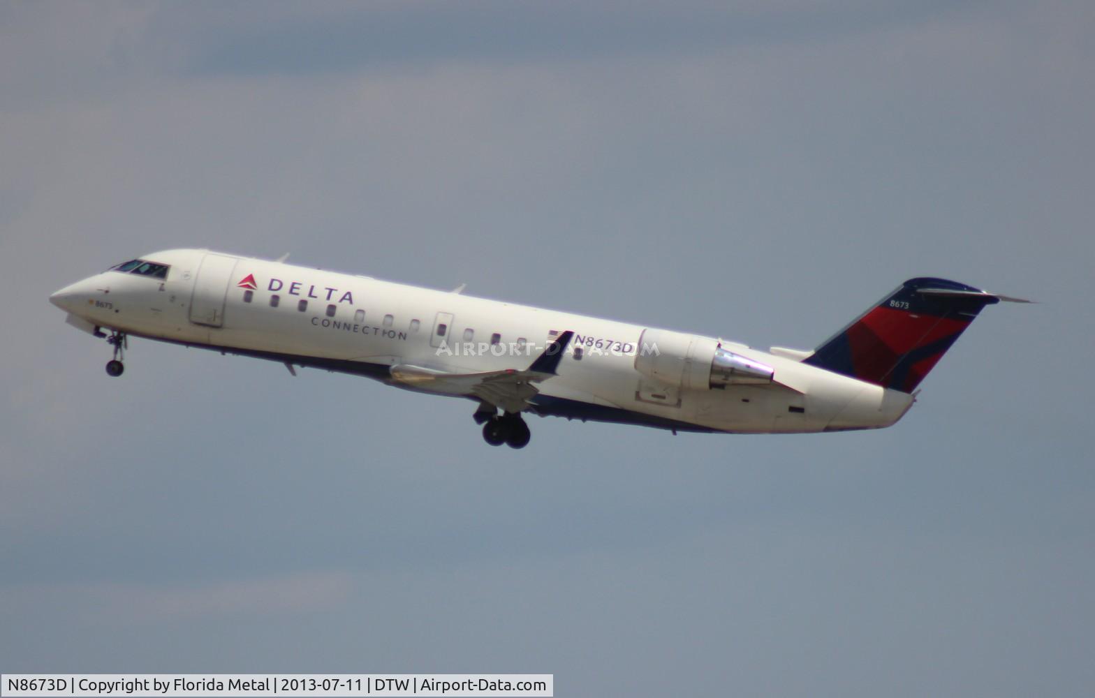 N8673D, 2002 Bombardier CRJ-200ER (CL-600-2B19) C/N 7673, Delta Connection CRJ-200