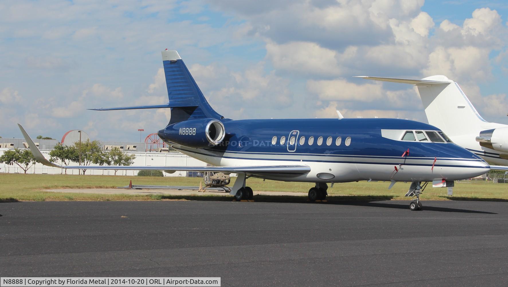 N8888, 1996 Dassault Falcon 2000 C/N 28, Falcon 2000