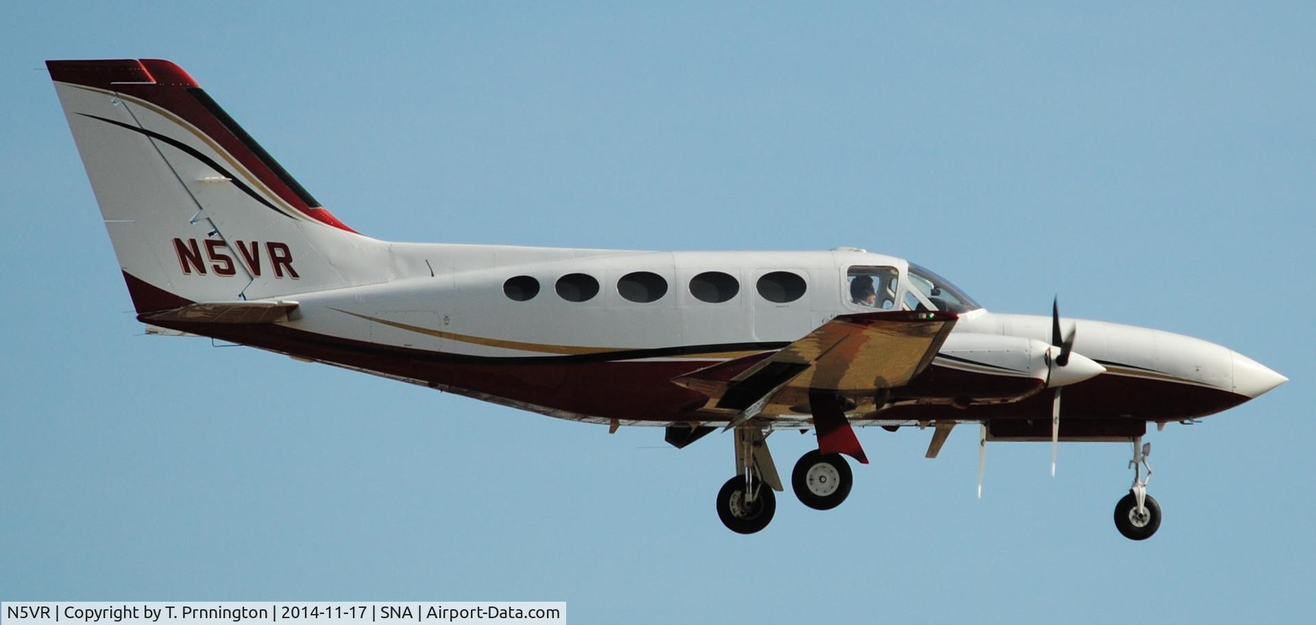 N5VR, 1980 Cessna 414A Chancellor C/N 414A0603, Landing at John Wayne 11-17-14 @2:03 PM