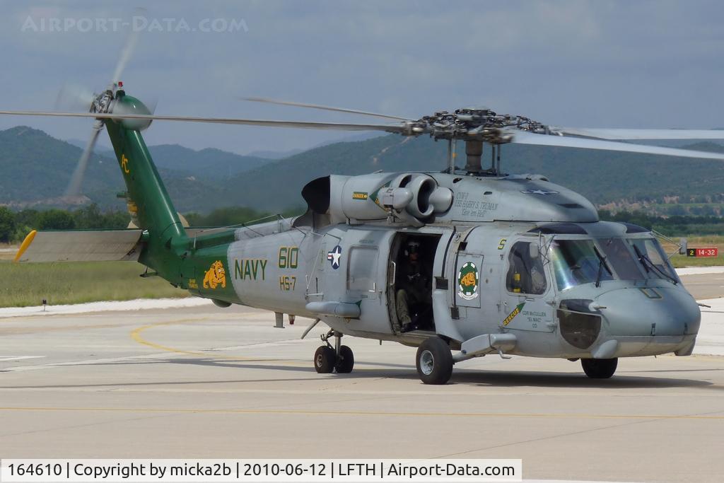 164610, Sikorsky SH-60F Ocean Hawk C/N 70.1799, Taxiing
