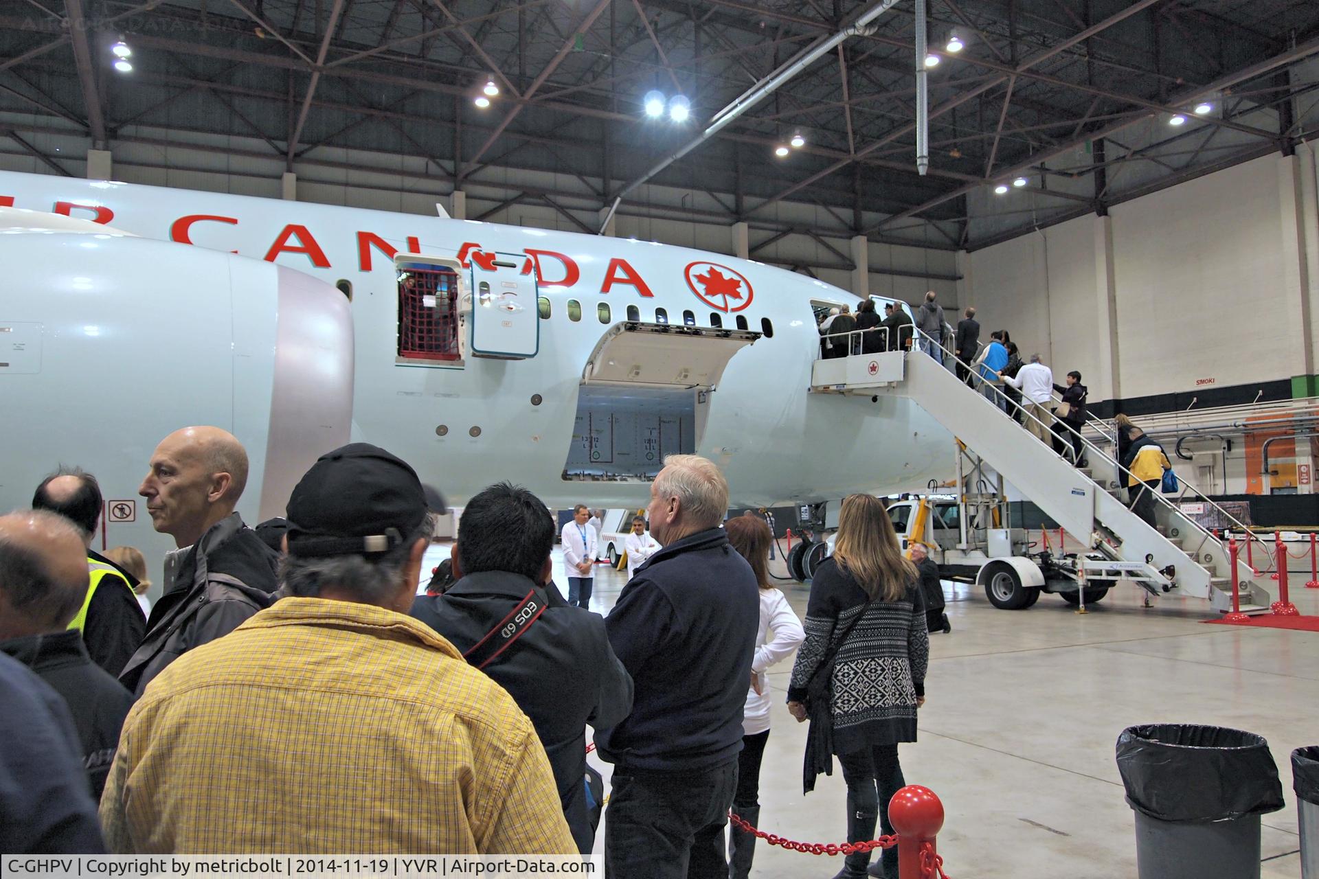 C-GHPV, 2014 Boeing 787-8 Dreamliner C/N 35260, Air Canada B787 open house