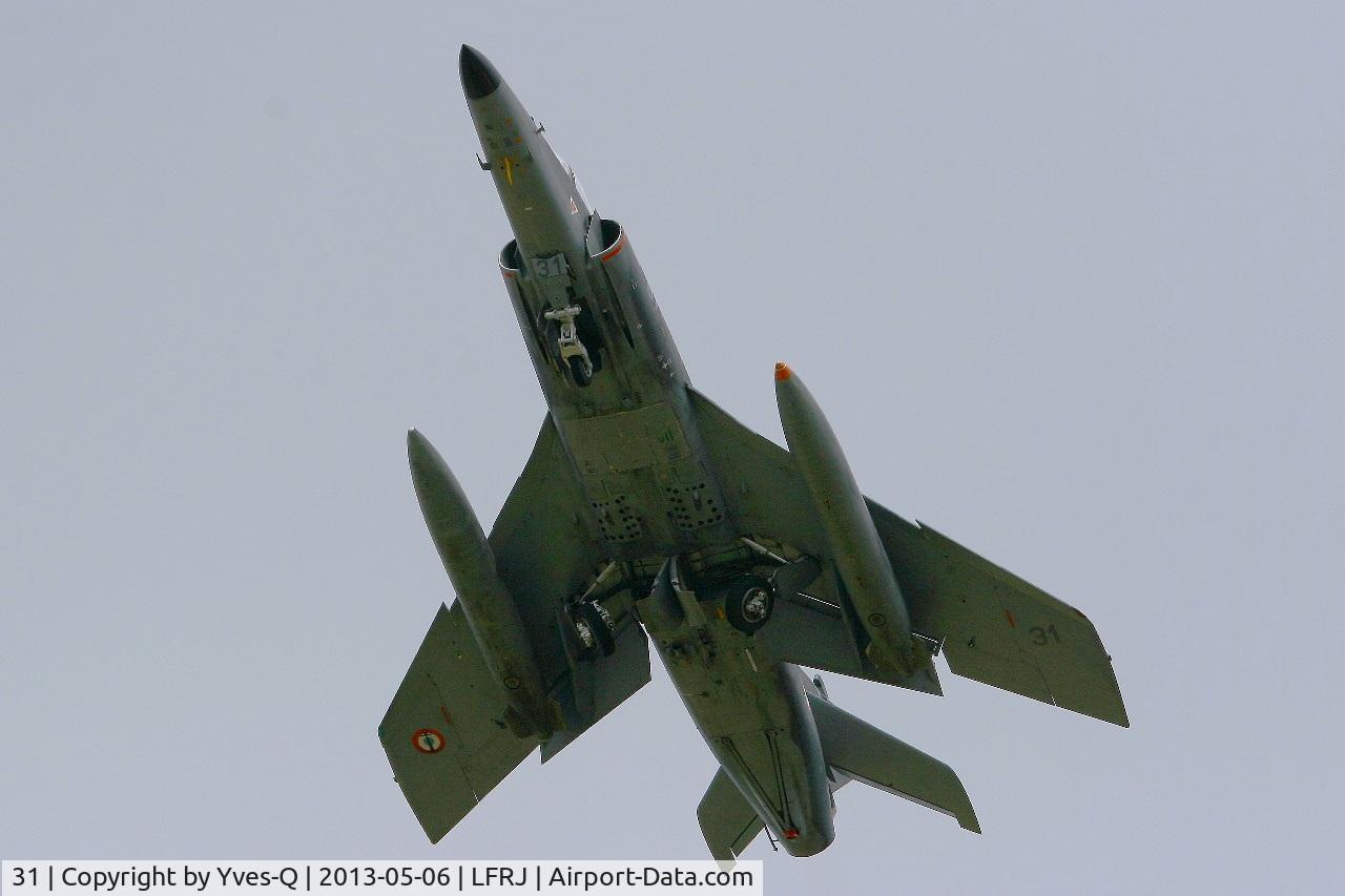 31, Dassault Super Etendard C/N 31, French Naval Aviation Dassault Super Etendard M (SEM), Take off Rwy 26, Landivisiau Naval Air Base (LFRJ)