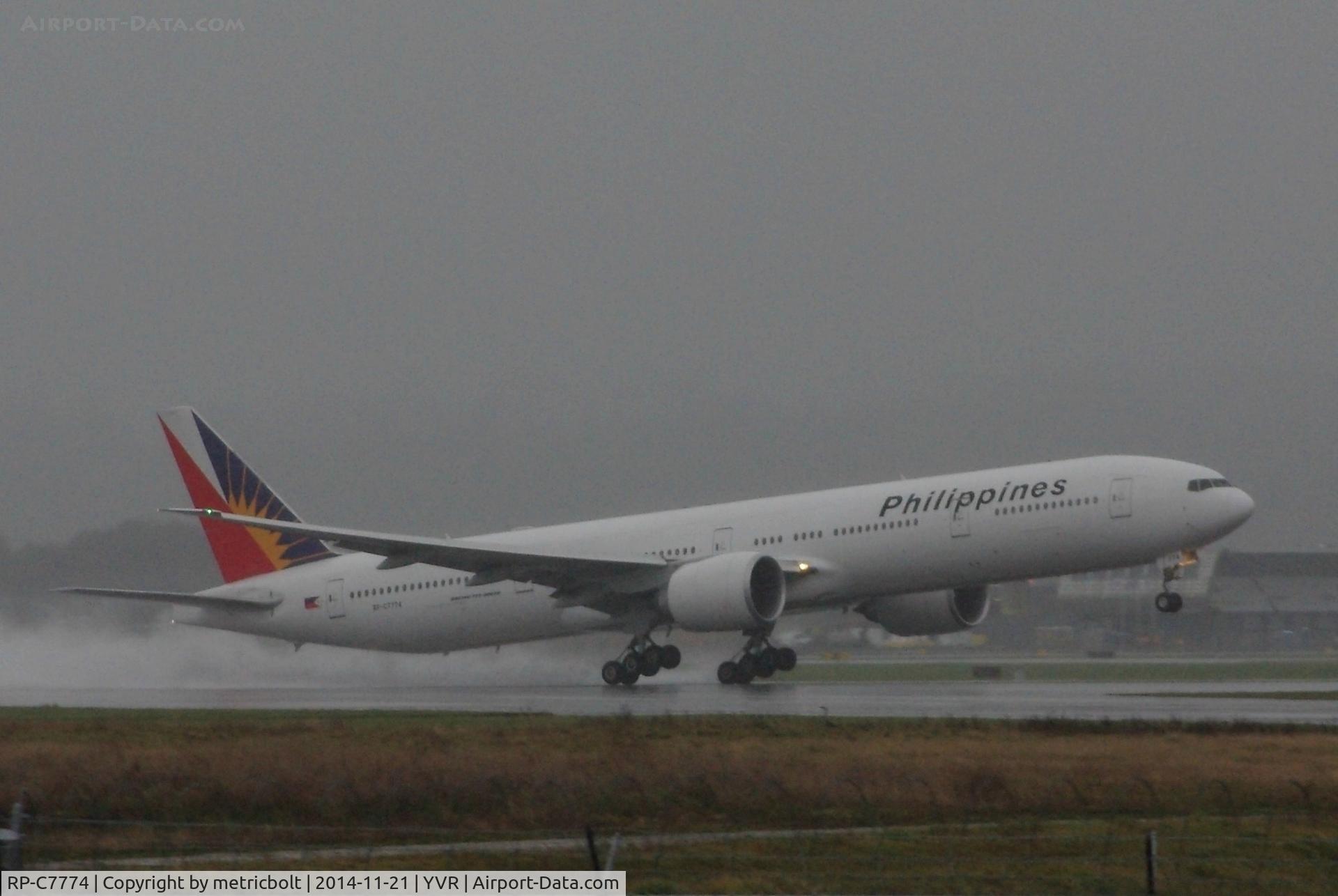 RP-C7774, 2012 Boeing 777-3F6/ER C/N 35556, PR118 to YYZ