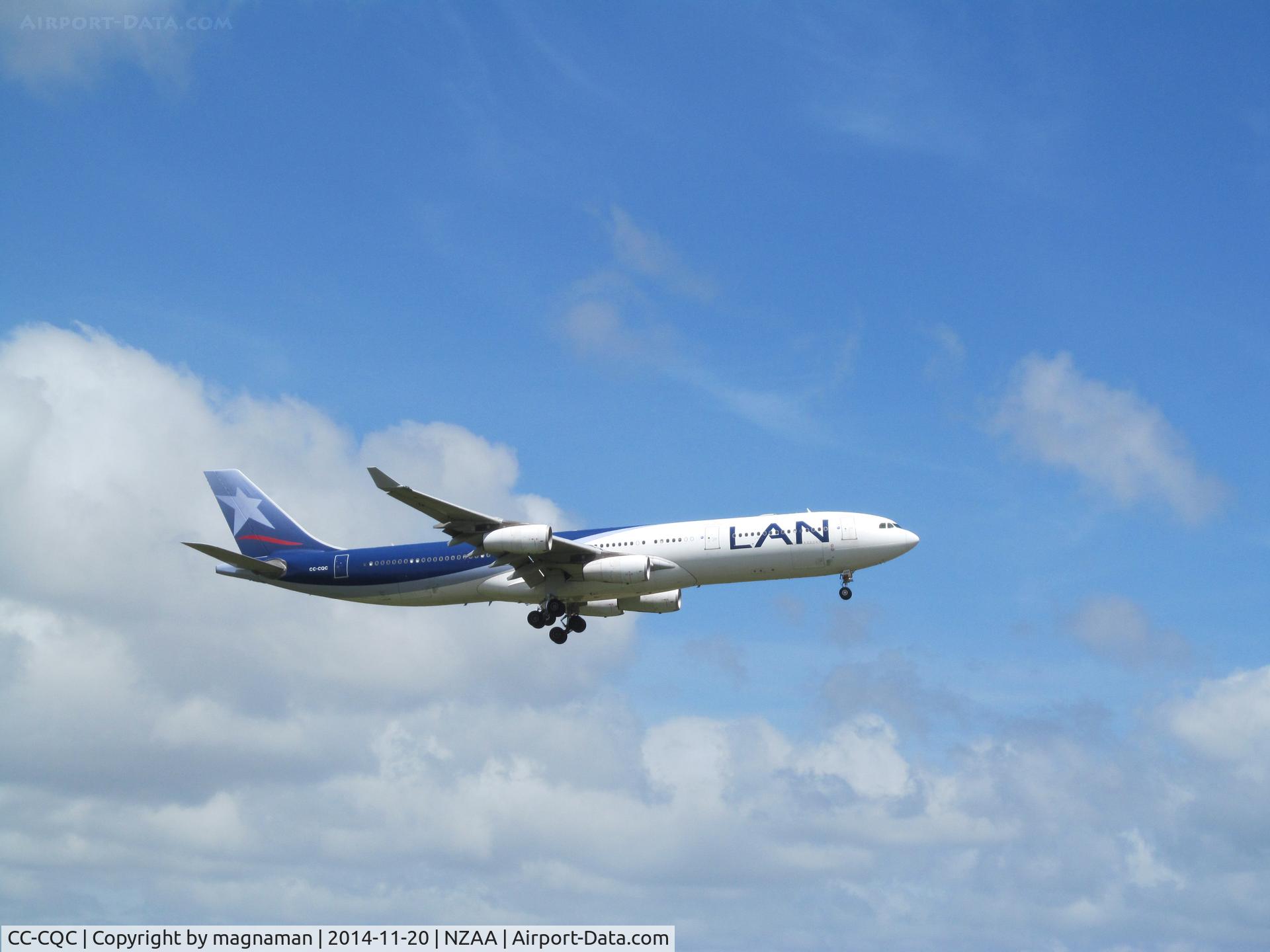 CC-CQC, 2000 Airbus A340-313X C/N 363, on finals to nzaa
