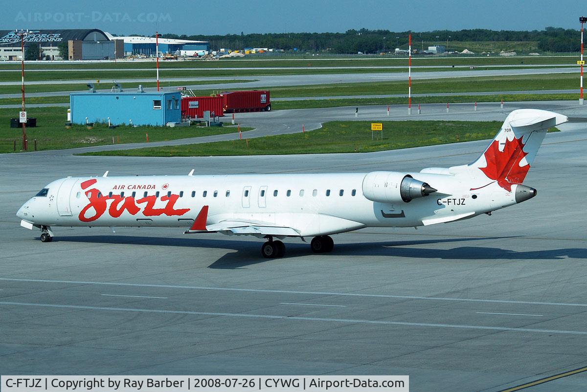 C-FTJZ, 2005 Canadair CRJ-705ER (CL-600-2D15) Regional Jet C/N 15047, Canadair CRJ-705 [15047] (Air Canada Jazz) Winnipeg-International~C 26/07/2008