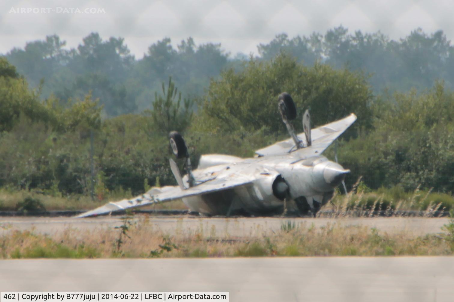 462, Dassault Mirage IIIE C/N 462, instruction airframe